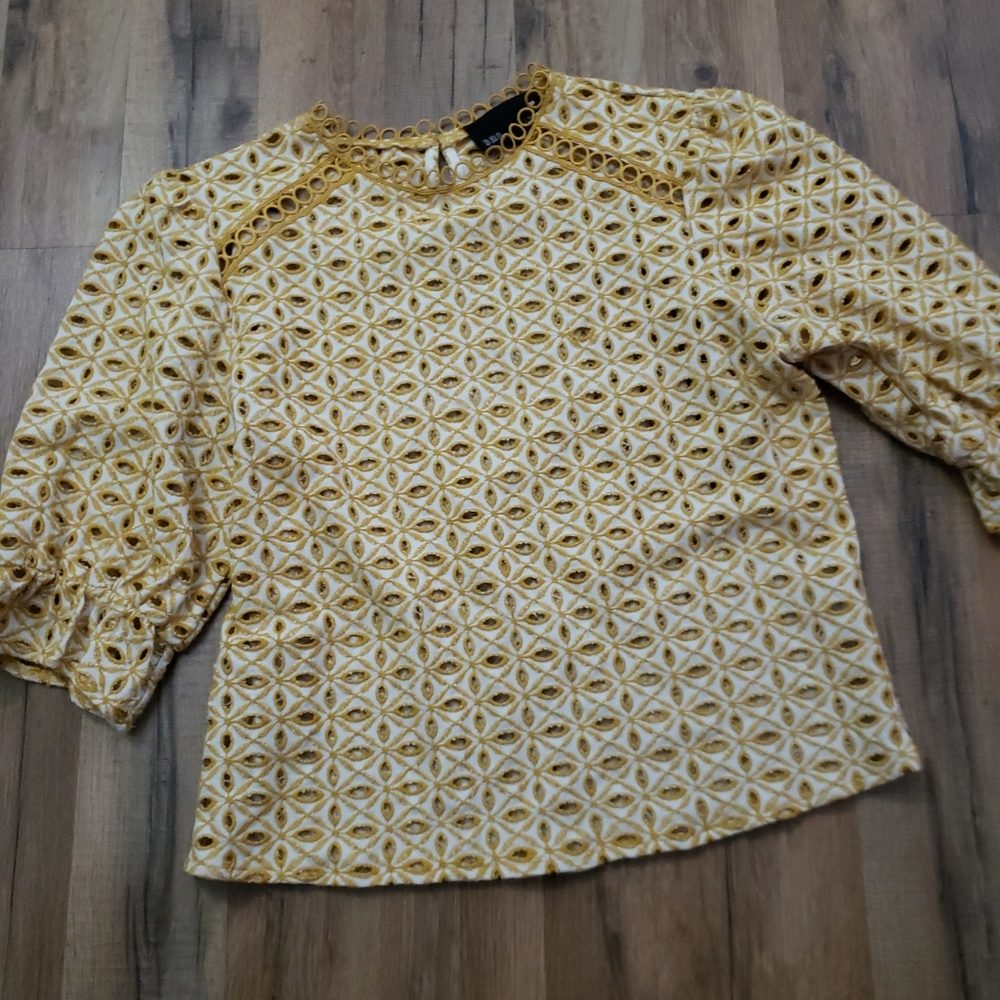 Broadway 38 yellow and white lace top sz m retro